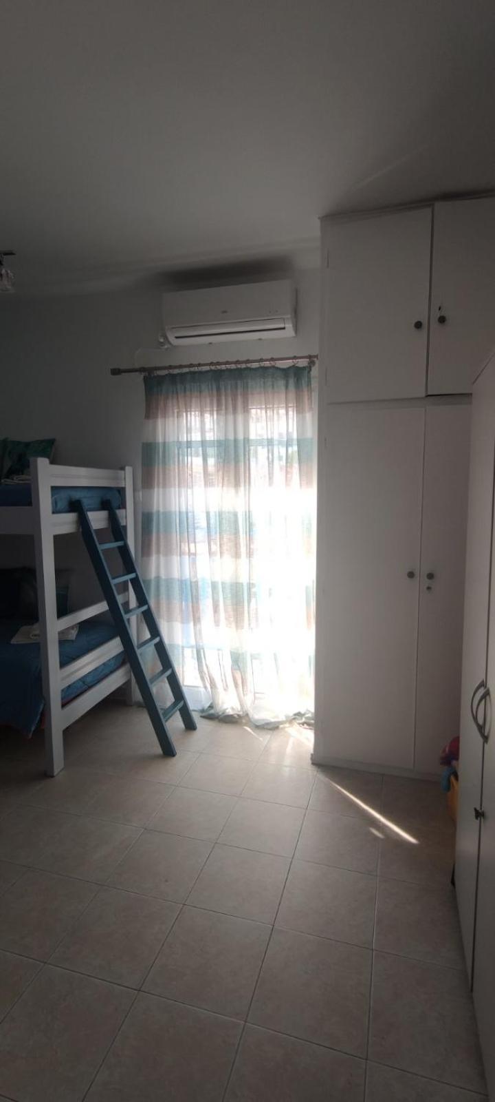Μοναδική εξοχική κατοικία στην παραλία των Καμαρών Καμάρες Εξωτερικό φωτογραφία